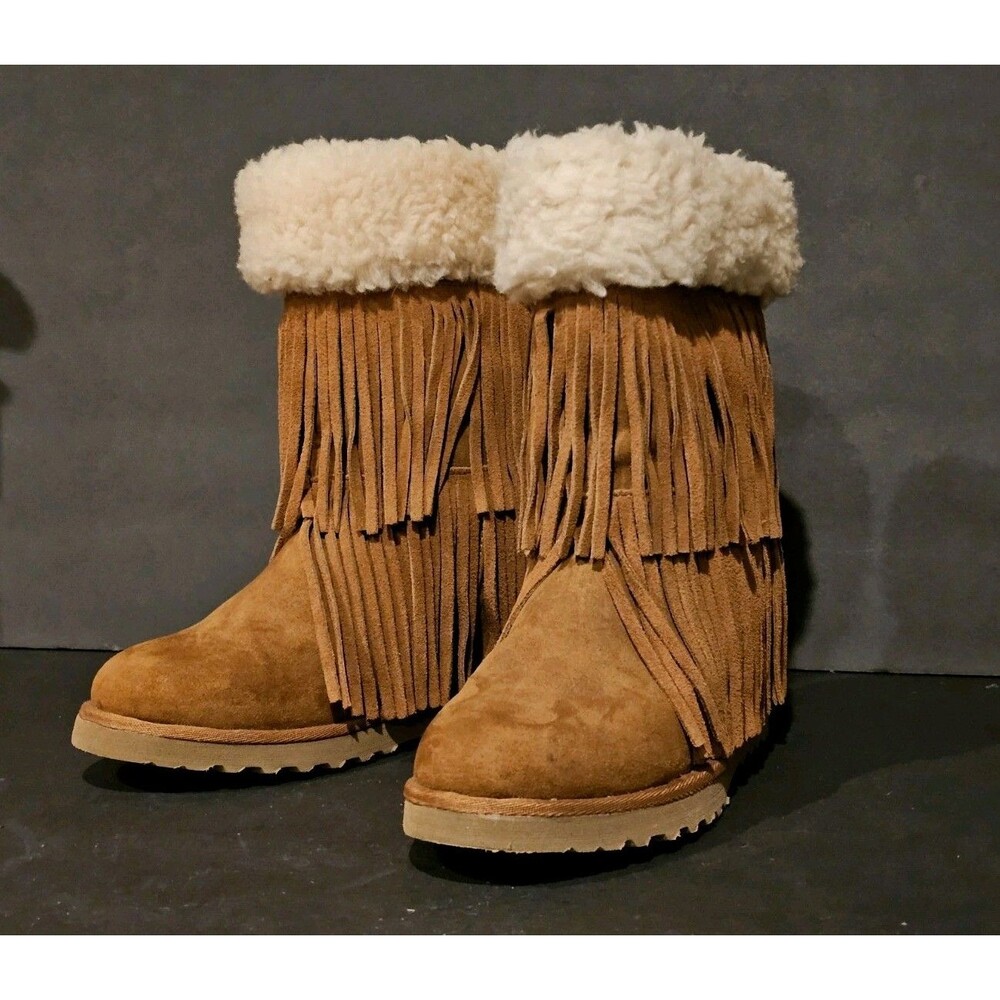 Madden Girl Sleet Fringe Hidden Wedge Boots Faux Fur Suede Chestnut Brown 9.5 M